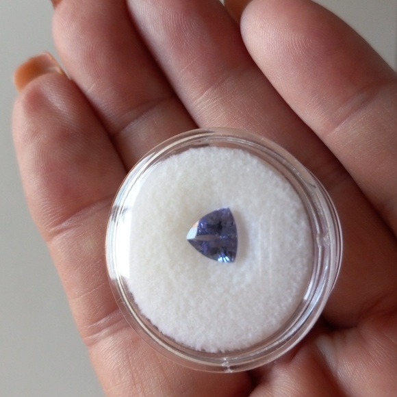 Tanzanite Loose Gemstone - Picture 1 of 7